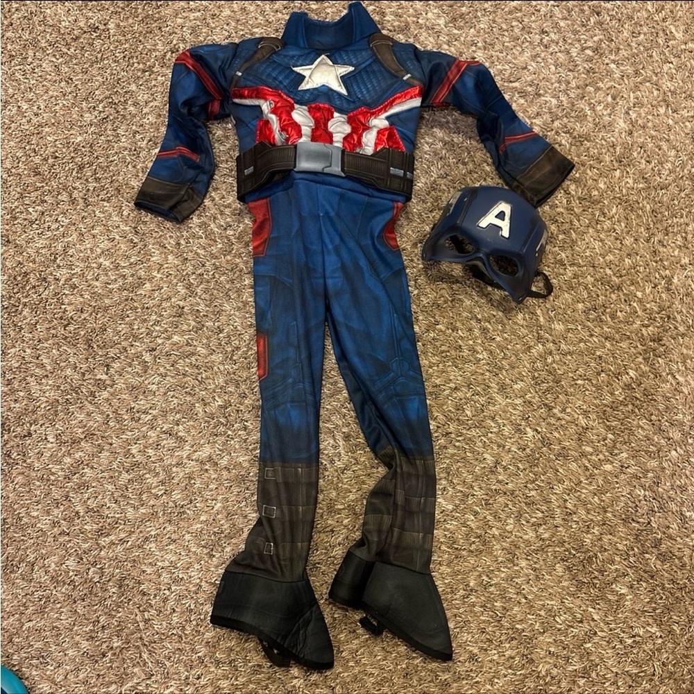 EUC MARVEL captain America Halloween costume in size 3T-4T